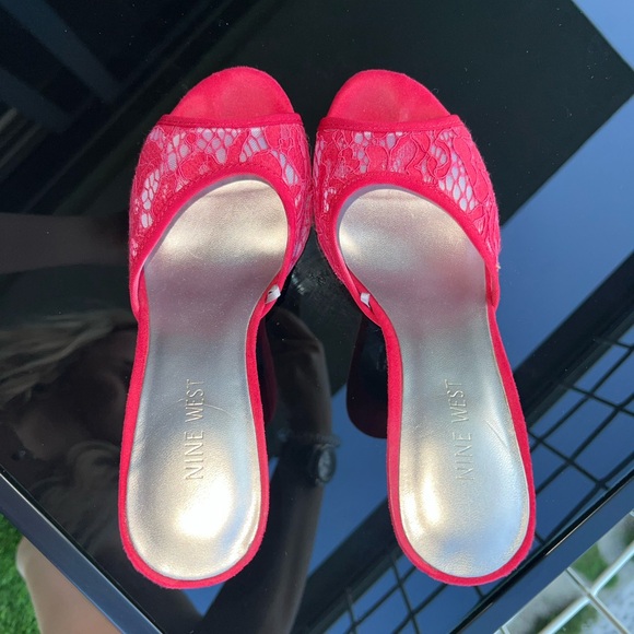 Nine West Read Comfy Shoes - Picture 6 of 6
